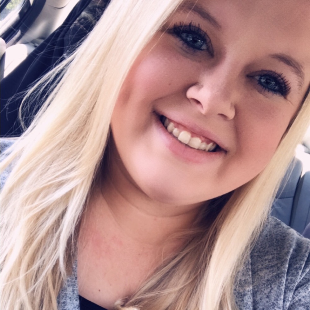 Meet your Posher, Mackenzie